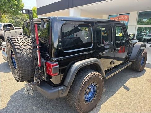 Used 2022 Jeep Wrangler Unlimited Rubicon 4xe w/ Cold Weather Group AWD/4WD image 8