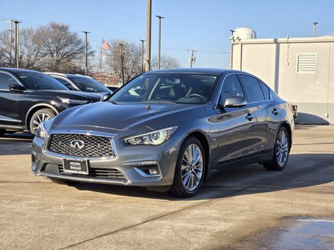 Used 2020 INFINITI Q50 Luxe w/ Essential Package (3.0T Luxe) image 4
