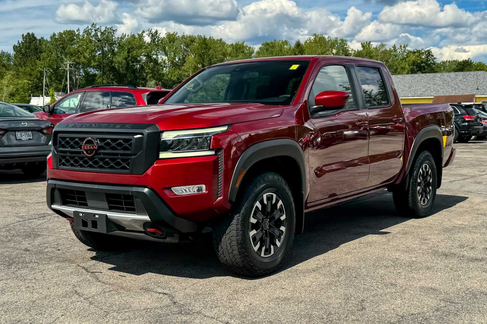Certified 2023 Nissan Frontier PRO-4X w/ Technology Package AWD/4WD image 7