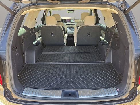 Used 2022 Hyundai Palisade Calligraphy image 11