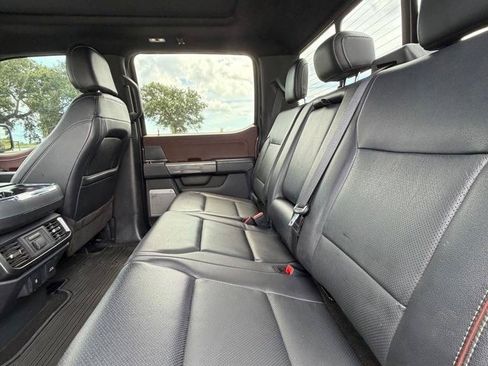 Used 2022 Ford F150 Lariat w/ Equipment Group 502A High AWD/4WD image 13