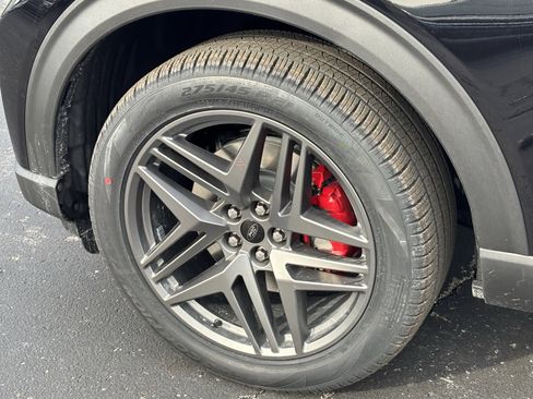 New 2026 Ford Explorer ST-Line image 13