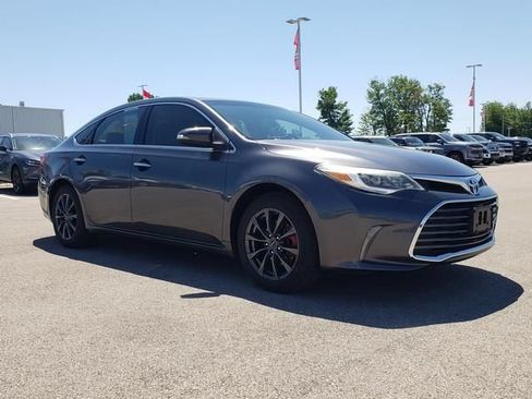 Used 2016 Toyota Avalon XLE FWD image 3
