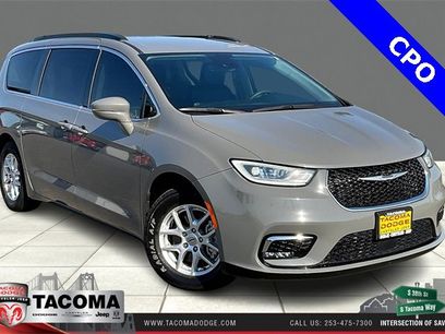 Used 2022 Chrysler Pacifica Touring-L