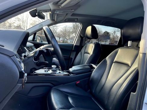 Used 2018 Audi Q7 3.0T Prestige w/ Prestige Package image 14
