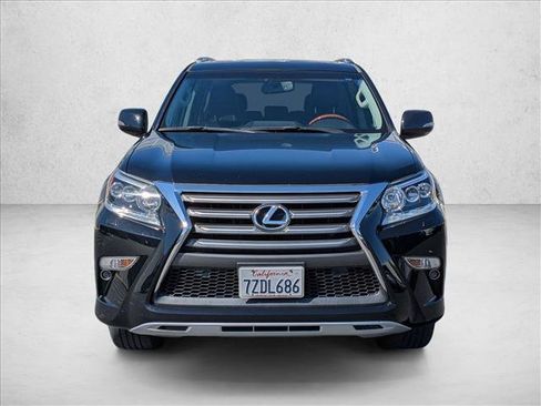Used 2017 Lexus GX 460 Premium w/ Premium Package AWD/4WD image 2