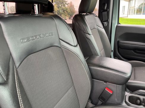 Used 2023 Jeep Wrangler Freedom Edition image 34