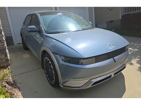 Used 2024 Hyundai Ioniq 5 Limited image 2