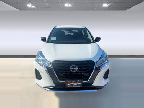 New 2025 Nissan Kicks Play S image 6