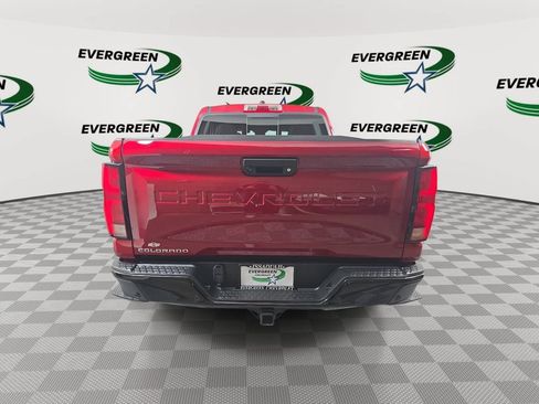 Used 2024 Chevrolet Colorado Z71 w/ Z71 Convenience Package 2 AWD/4WD image 6