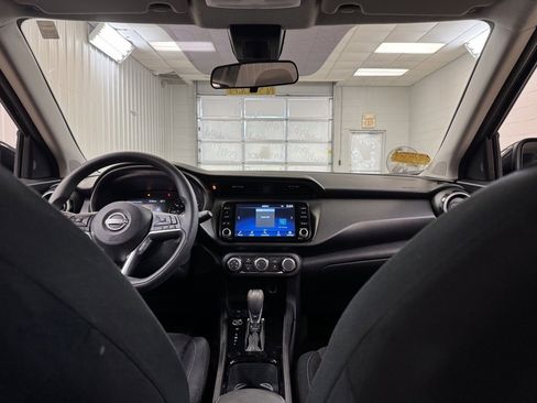 Used 2024 Nissan Kicks SV image 19