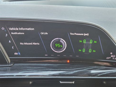 Used 2022 Cadillac Escalade ESV Sport w/ Touring Package image 14