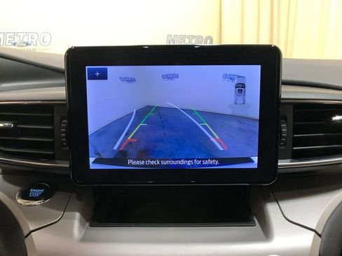 Used 2023 Ford Explorer XLT w/ Equipment Group 202A image 40