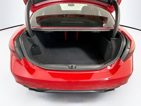 Used 2019 Alfa Romeo Giulia Ti Sport w/ Quick Order Package 22U Sport RWD image 4