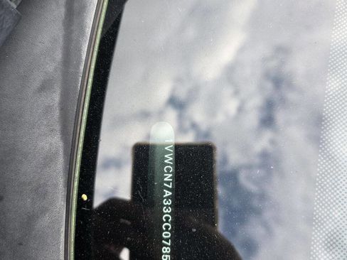 Used 2012 Volkswagen Passat TDI SEL Premium image 20