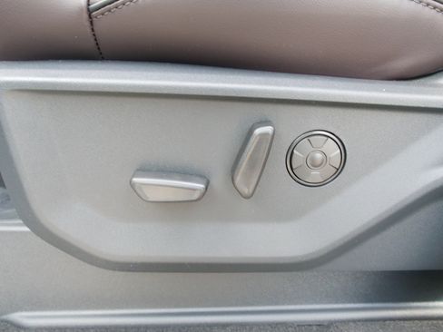 New 2025 Ford Expedition Max Platinum w/ Platinum Ultimate Package image 18