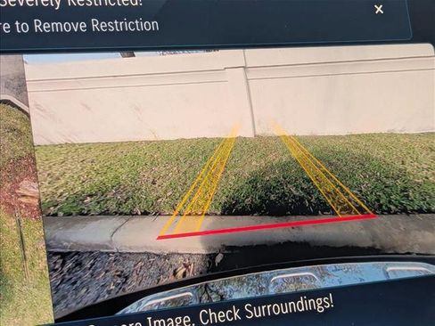 Used 2025 Mercedes-Benz E 450 4MATIC All-Terrain Wagon image 6