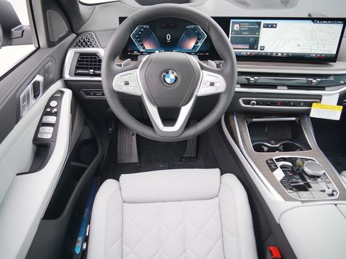 New 2027 BMW X7 xDrive40i AWD/4WD image 14