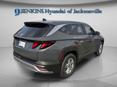 New 2026 Hyundai Tucson SEL FWD image 3