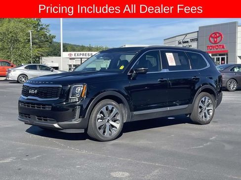 Used 2022 Kia Telluride S AWD/4WD image 1