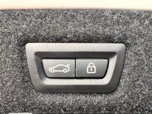 Used 2020 BMW 530i xDrive image 27