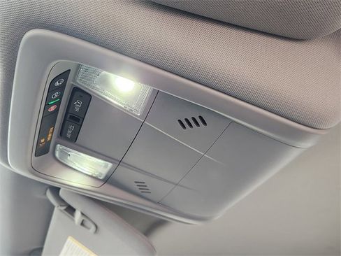 Used 2024 Chevrolet Equinox LS w/ Midnight Edition image 25