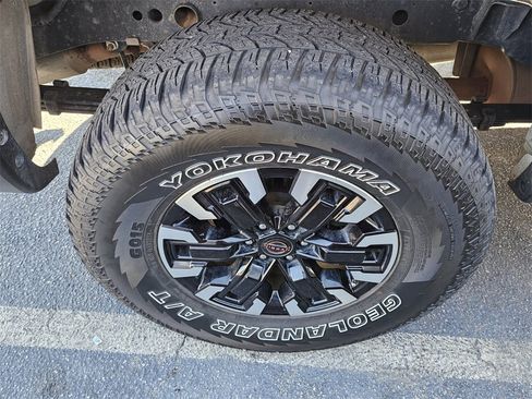 Used 2023 Nissan Frontier PRO-4X w/ Pro Convenience Package image 9