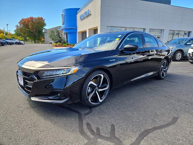 Used 2022 Honda Accord Sport image 3