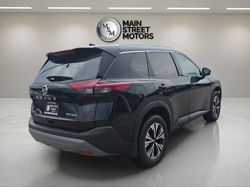 Used 2021 Nissan Rogue SV image 5