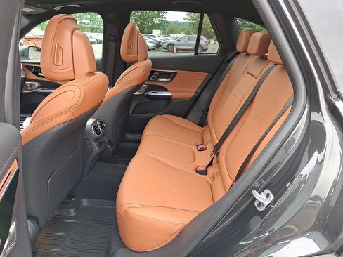 New 2025 Mercedes-Benz GLC 300 4MATIC image 10