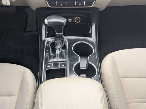 Used 2020 Kia Sorento LX w/ LX I4 Convenience Package FWD image 19