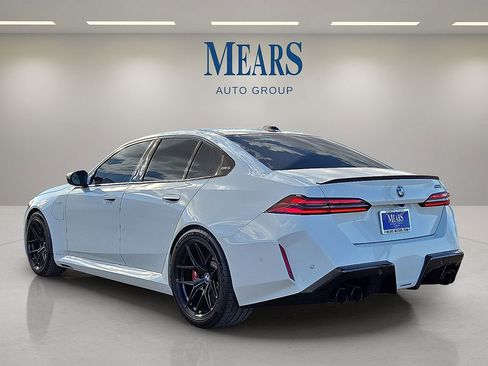 Used 2026 BMW M5 w/ Carbon Package image 3