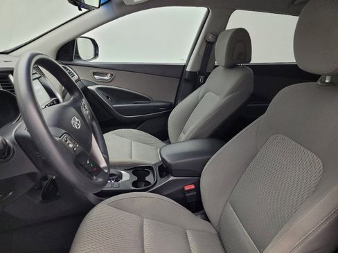Used 2018 Hyundai Santa Fe SE AWD/4WD image 17