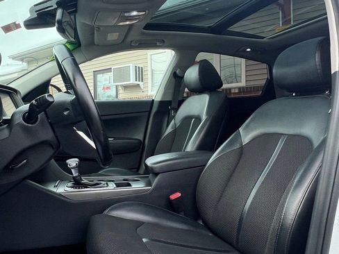 Used 2019 Kia Optima S w/ S Panoramic Sunroof Package image 10