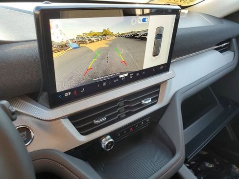 New 2026 Ford Explorer Active image 15