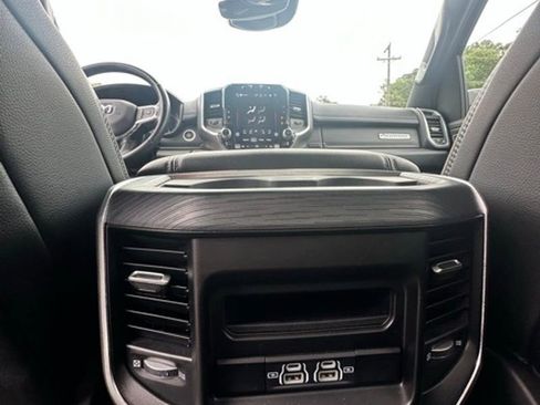 Used 2023 RAM 1500 Laramie image 24