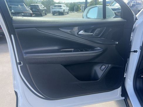 Used 2024 Chevrolet Blazer EV LT image 21