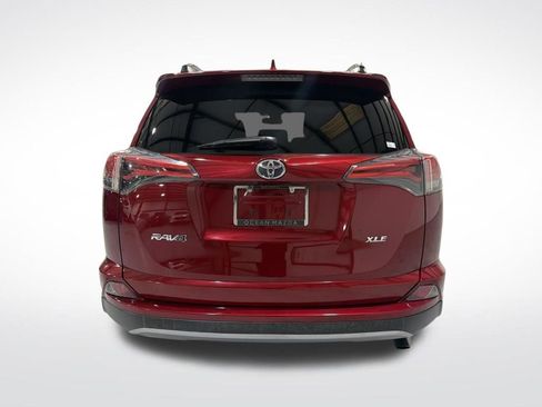 Used 2018 Toyota RAV4 XLE w/ Plus Extra Value Package image 8