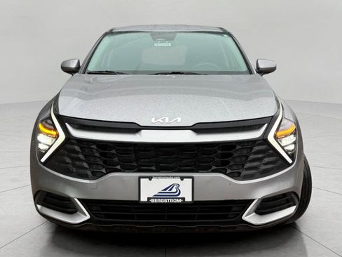 Certified 2025 Kia Sportage LX image 3