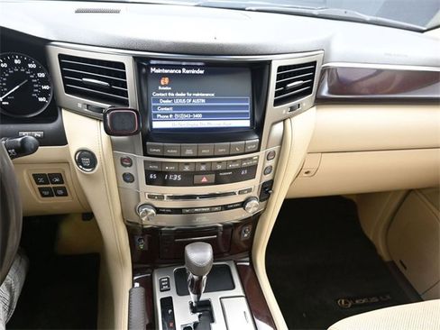 Used 2015 Lexus LX 570 4WD image 12