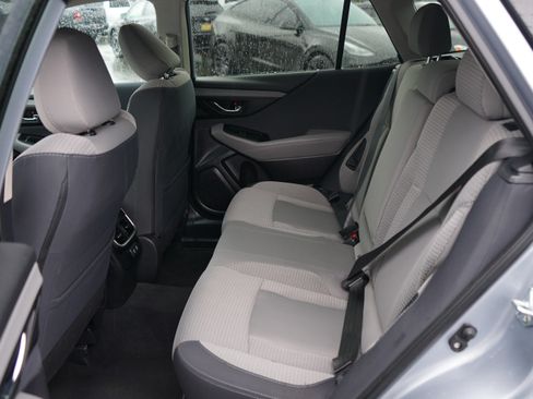 Used 2022 Subaru Outback Premium AWD/4WD image 15
