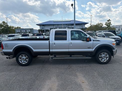 Used 2016 Ford F250 Lariat w/ Lariat Ultimate Package AWD/4WD image 4
