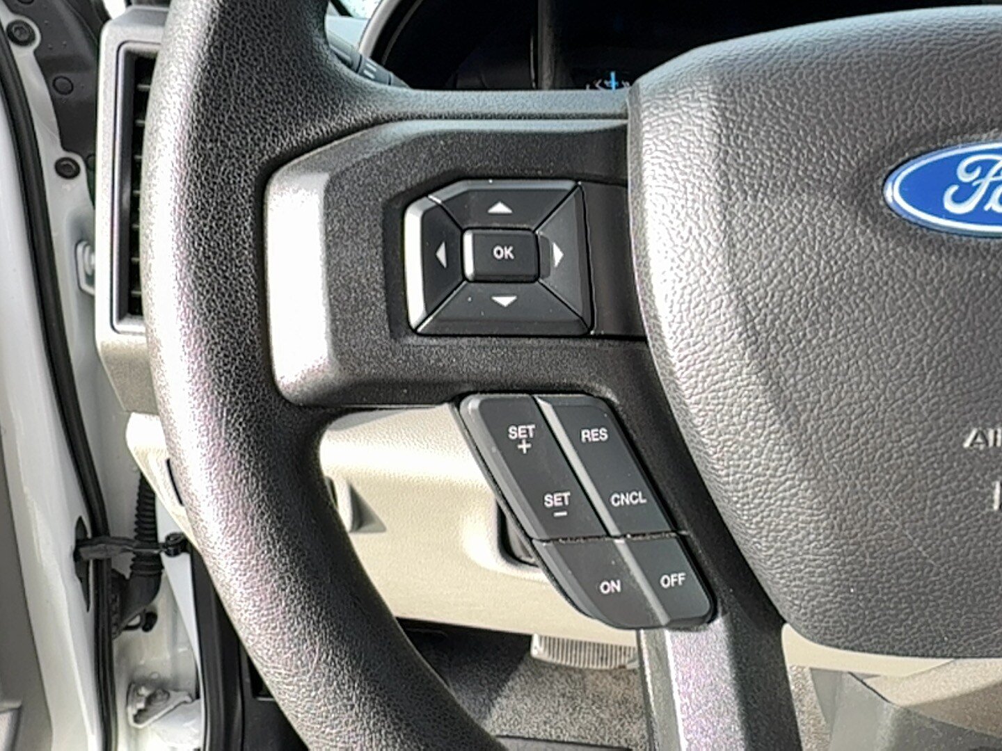 Used 2020 Ford F250 XL w/ Power Equipment Group AWD/4WD image 19