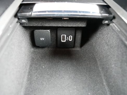 Used 2024 Lincoln Corsair Reserve image 29