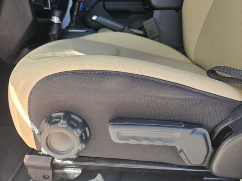 Used 2023 Jeep Wrangler Sport AWD/4WD image 27
