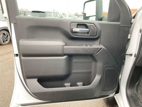 Used 2021 Chevrolet Silverado 2500 Custom w/ Custom Value Package image 20