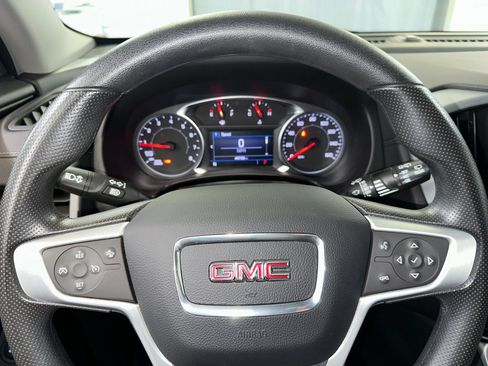 Used 2023 GMC Terrain SLE w/ Driver Convenience Package image 11