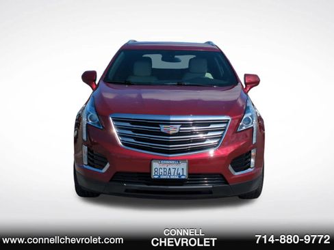 Used 2018 Cadillac XT5 FWD image 2