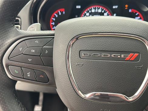 Used 2025 Dodge Durango GT AWD/4WD image 18