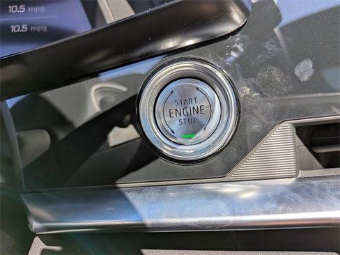 Used 2025 Chevrolet Corvette Stingray Coupe w/ Battery Protection Package image 28